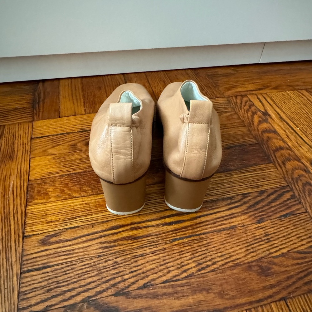 Gray Matters Tan Heels - Picture 5 of 6